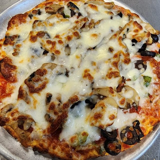 Alvino Supreme Pizza (Medium 12").