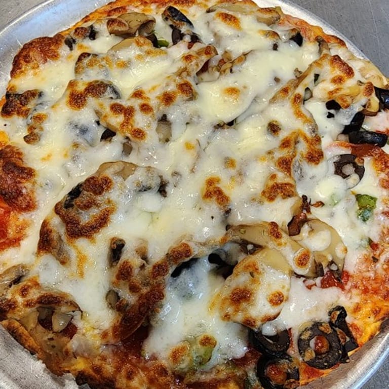 Supreme Pizza: A Flavorful Italian Delight